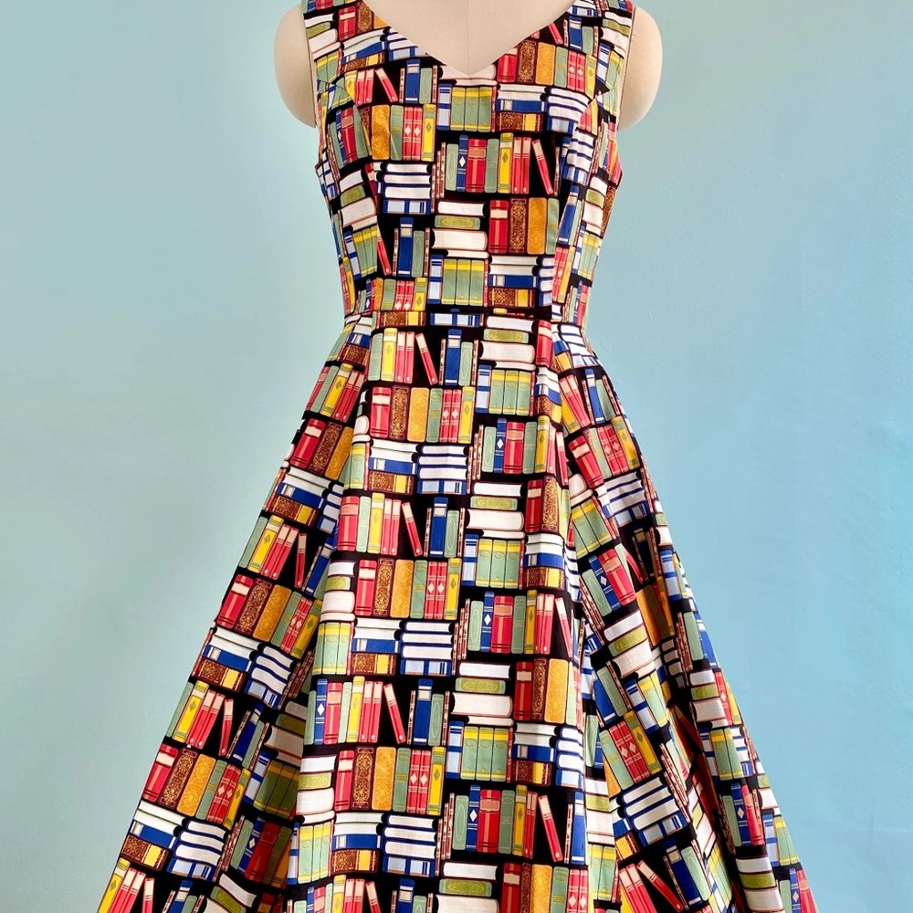 V-Neck Fit & Flare Midi Eva Rose Dress in Library Book Print
